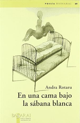 En una cama bajo la sábana blanca